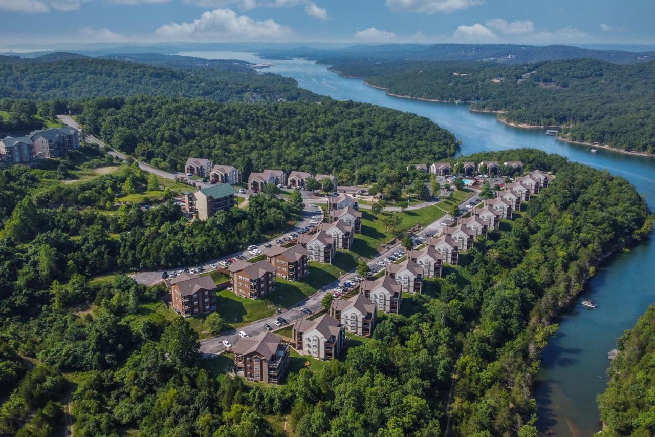 Eagle Nest Resort Pristine Dream Бренсън Екстериор снимка